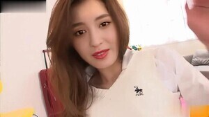 777 28:03HDKTV探花叫的陪唱的A4腰小姐姐，高价金钱勾引打炮,钱真是万能的