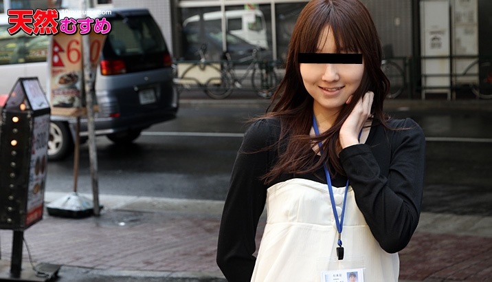 可愛眼鏡清純學妹被操的淫水噴一地嗷嗷叫高潮不斷