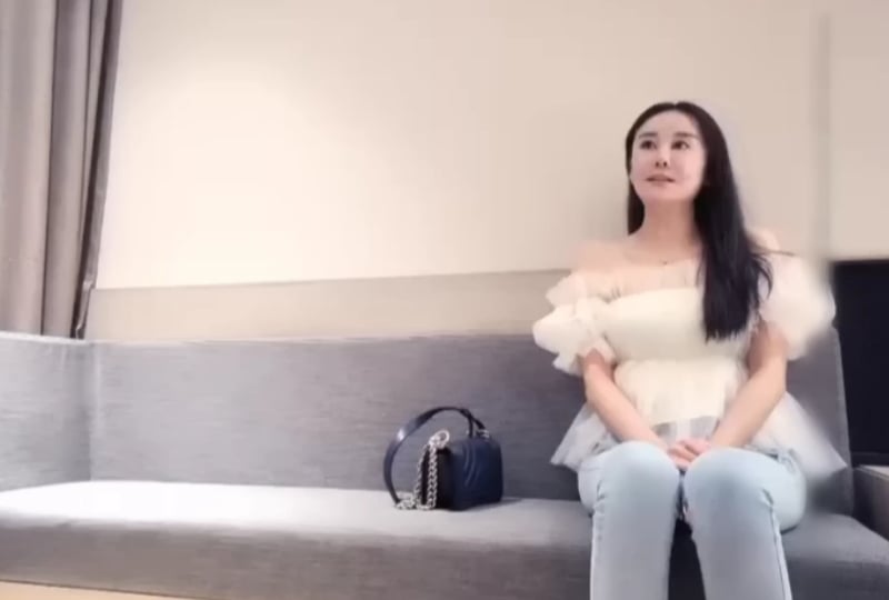 [MP4]DLDSS454 已婚女实习生因尴尬的高衩泳衣而欲火焚身，连续22次被灌精 角奈保