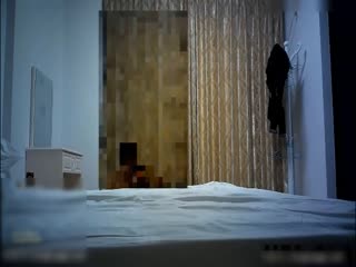 【偷拍流出】28岁离异良家C罩杯骚妇饥渴难耐，猛男出征狂操泄欲实录