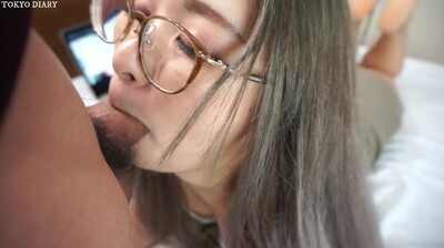 露脸偷情母狗，送给你们