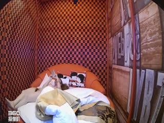 [私人订制]新夫妇在家表演高难度姿势动作[14:23]