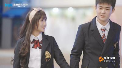 [有碼] [MP4 1.25G] [中文字幕] START350 配送中NTR 已婚職業司機配送中在車內遭受襲擊的新婚人妻 小湊四葉