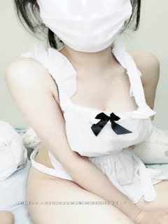 家有騷妻吃飯前先吃小騷逼 絲襪