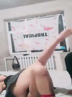 后入内射老熟女，撅着屁股自己排精，太骚了