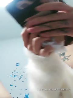 开档肉丝骚货熟女淫荡对白，操的她面部狰狞大喊大叫真的太骚了