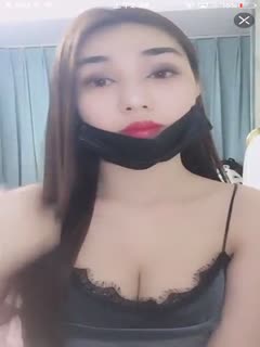 JUR642 窗边紧密痴缠 通勤途中全身被持续玩弄直至快乐沉沦的我 今日仍主动献出身体 冲宫那美