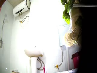 泰国极品尤物粉嫩无毛骚穴，跪舔口爆神技，挺拔巨乳狂摇乱颤，诱惑到极致！