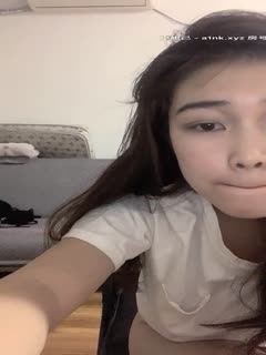 SQDE002 性格随和的关西话女孩。对不起摄像师！性交时，由于第一次潮吹而感到不耐烦，屈服于这种感觉并喘着粗气！三大川遥