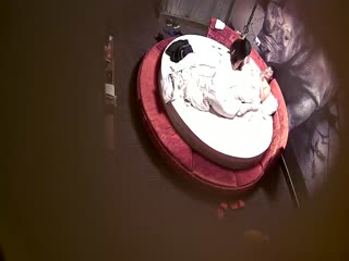 熟女人妻巨乳推油 乳浪荡漾按摩诱惑