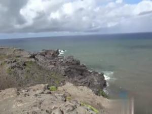 瘦弱女友被後入到不斷叫救命