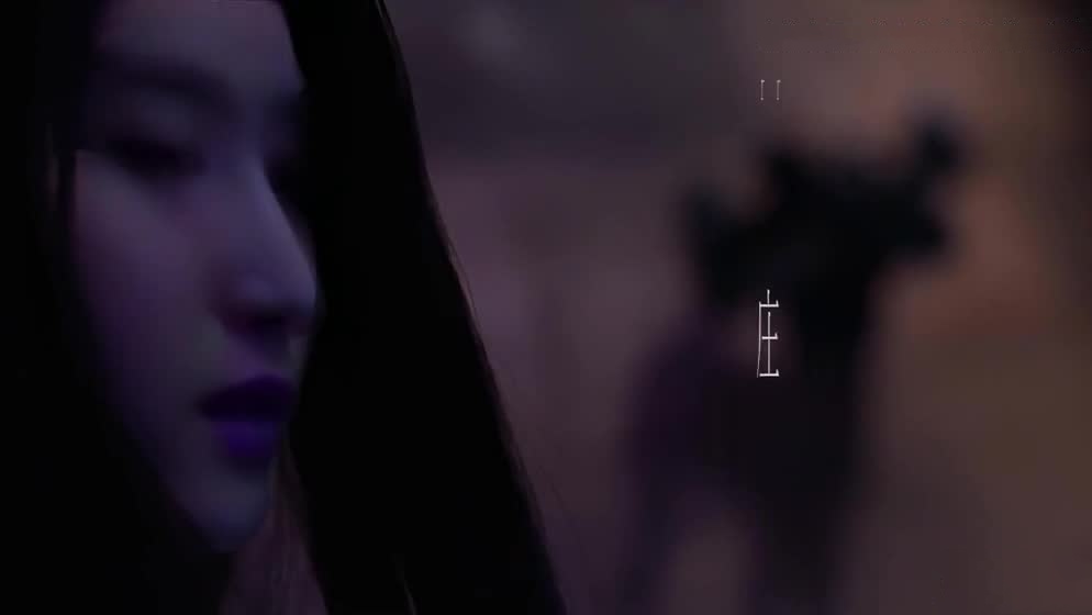 SummerKi高清实拍大长腿女神，美腿诱惑激情四射