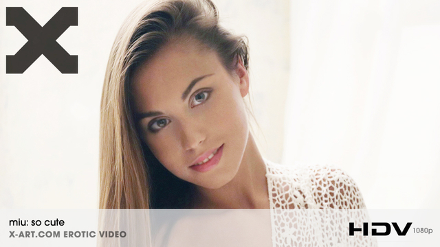 酒吧灌醉清纯少女！厕所内强行破处初夜真实记录