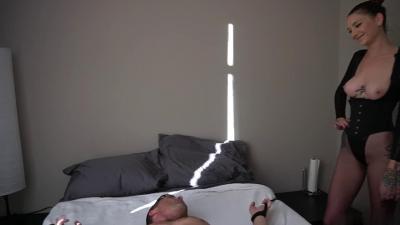 [無碼]fc2ppv 4787122 【完全秘密版】【潮吹き】地方出身G罩杯JD20岁「美海小姐」，此刻在这里觉醒的快乐世界，「请问可以陷入性爱的沼泽吗？」！ 【第2章】 FC2电子市场