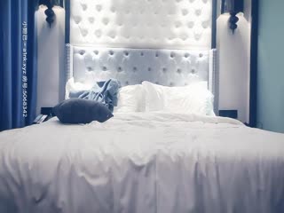 【劲爆近摄】眼镜肥臀尤物骚话连篇 道具自慰全过程大放送 淫叫互动浪到颤抖