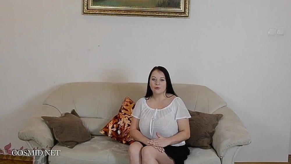 香水纯专属诱惑 处男粉丝限定无套中出破处约会，任性欲望全部实现！HMN720