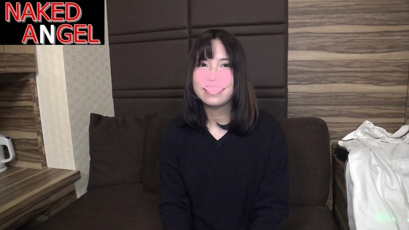 海角社区.萝莉女友在家被自己哥哥操