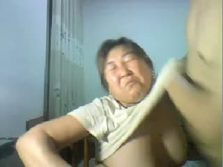 【姐弟乱伦】弟弟放假憋得慌 用淫荡姐姐的小穴释放