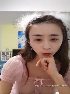 精选探花三千块拿下极品甜美美少女