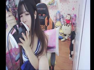 【白熙羽】RAS0304 第一次去女友家就被母女俩吃掉女友也在旁边的NTR性爱