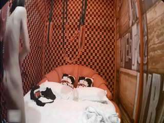 [亞洲無碼] 111流出酒店偷拍万圣节天使翅膀装模特参加完节日后主动给摄影师性服务满足[116 MP4 402MB]