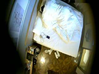 CEMD779 与爸爸的豪车约会以及淫乱性习惯被揭露 2 静香