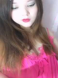 上海小情侣性爱私拍流出 假期狂操消遣拍淫片 全裸舔蛋撸屌胸射 撅着翘臀拽头发猛操 小屁股圆润诱人！