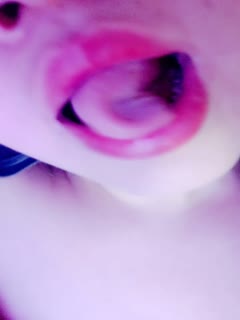 新作偷拍表哥女友洗澡 乳房坚挺饱满 细腰圆臀 私处茂密