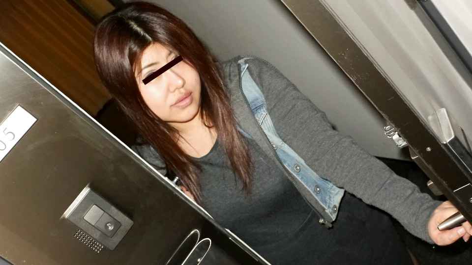 乱伦内射性感辣妈被父亲冷落，勾引儿子代夫行房