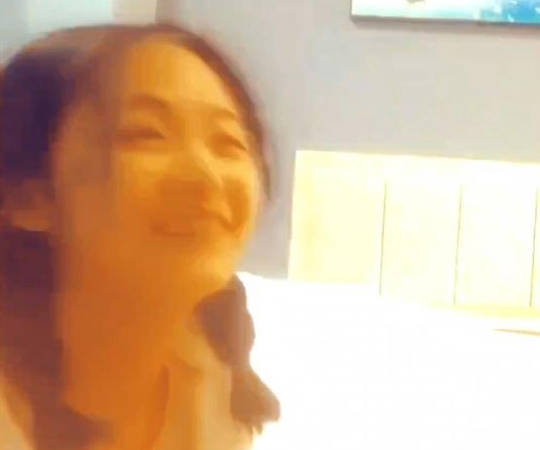 海角社区.下班之后不开心被老板我把女儿拉到酒店把她给操沦陷了